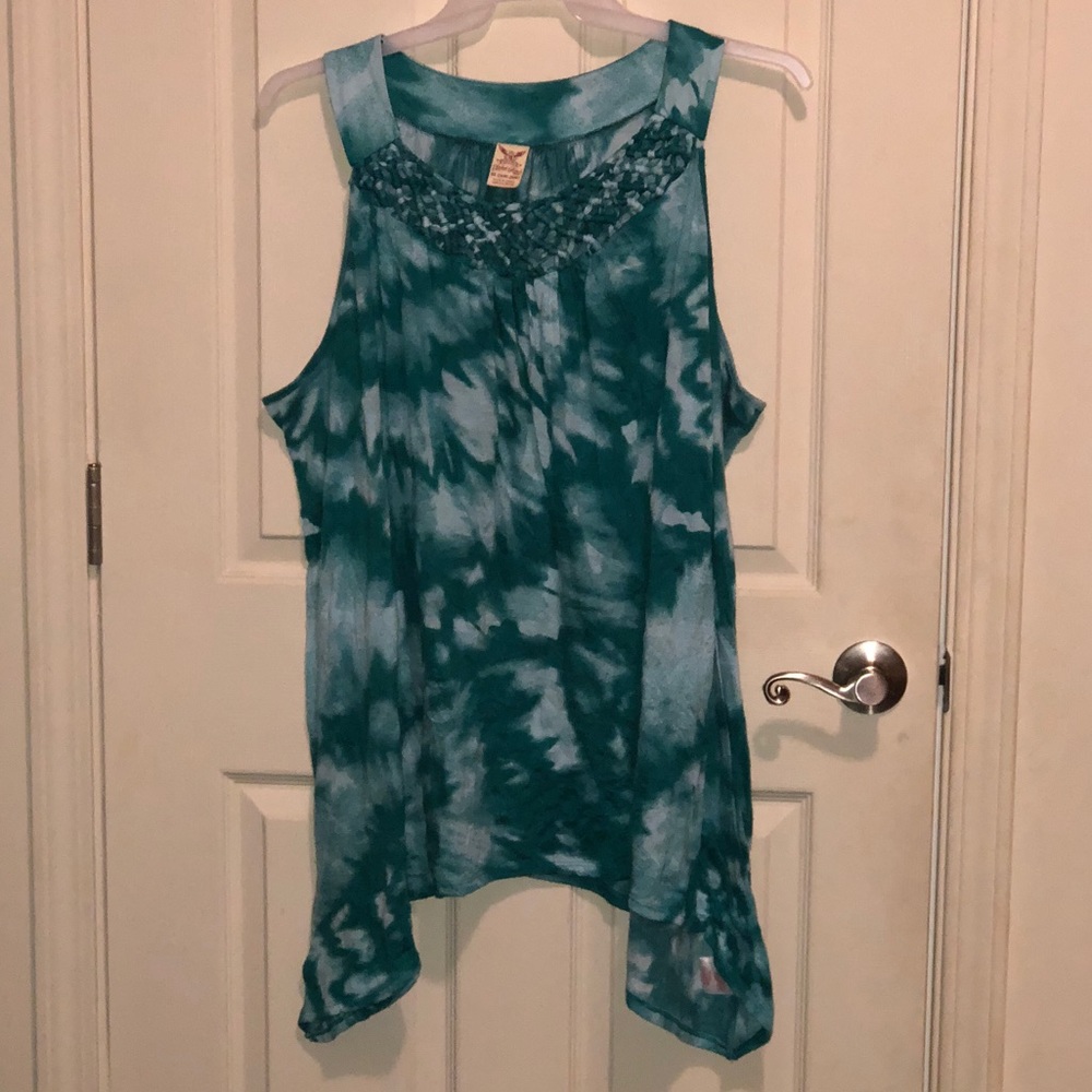 Women’s green top